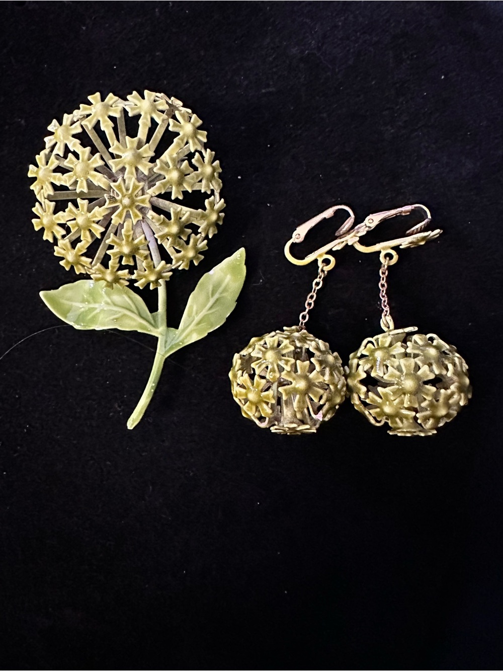 Enameled daisy filigree globe brooch and matching clip-on drop earrings set #7